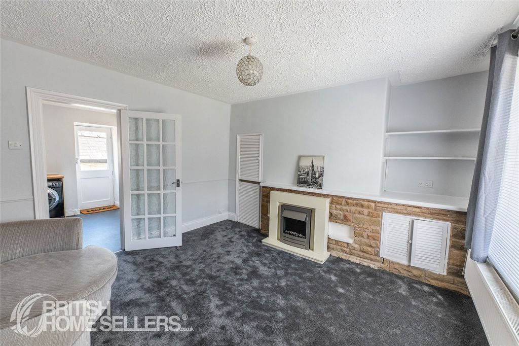 Property photo 2 of 15 Picture No. 04