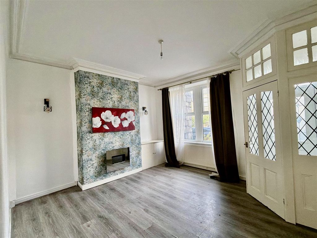 Property photo 2 of 8 Dji_20251216_134026_472.Jpeg