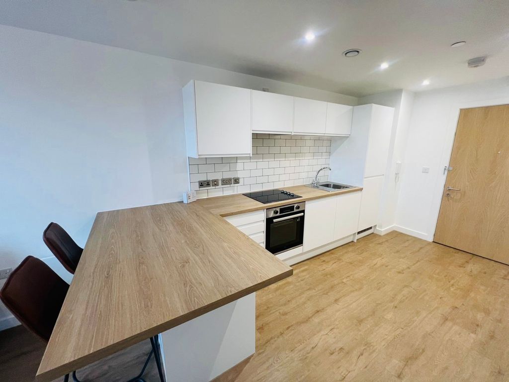 Property photo 2 of 9 Image