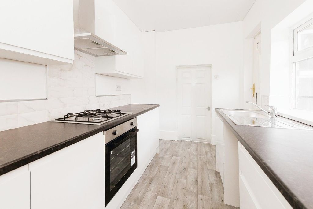 Property photo 2 of 11 Kitchen Alternative View