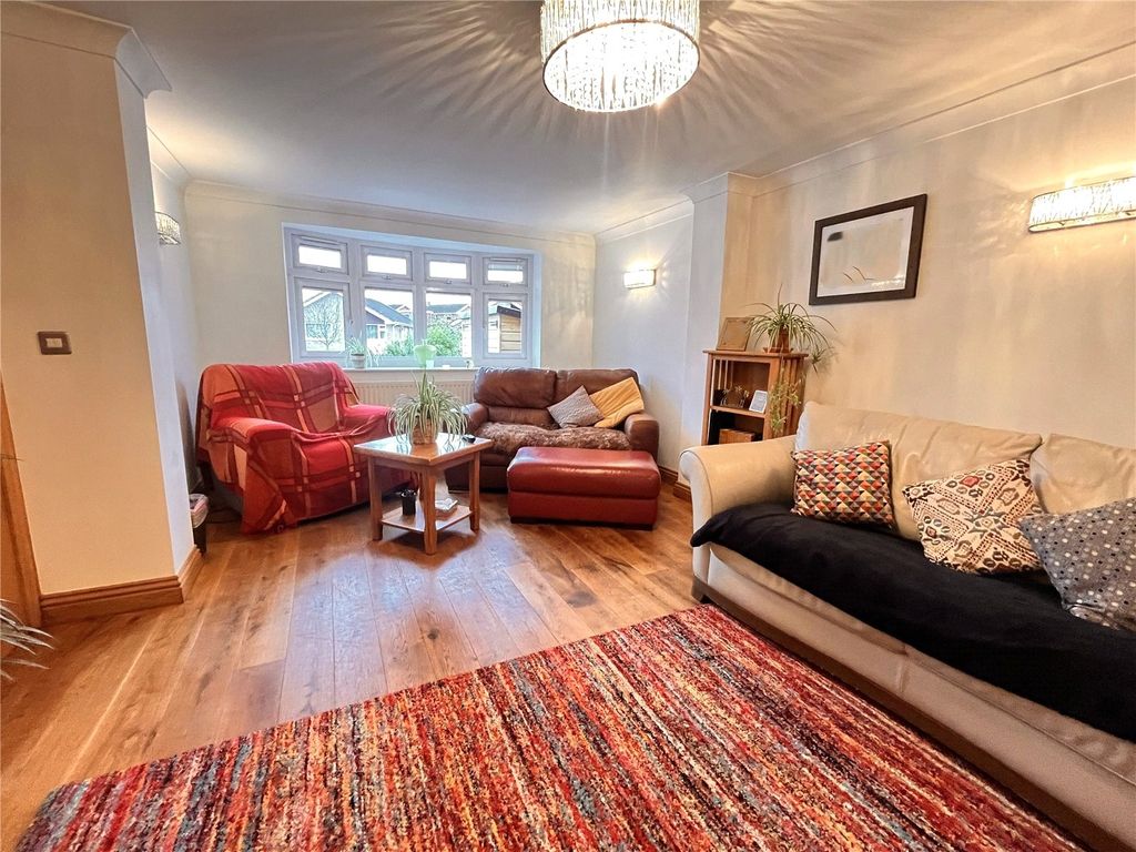 Property photo 3 of 25 Picture No. 32