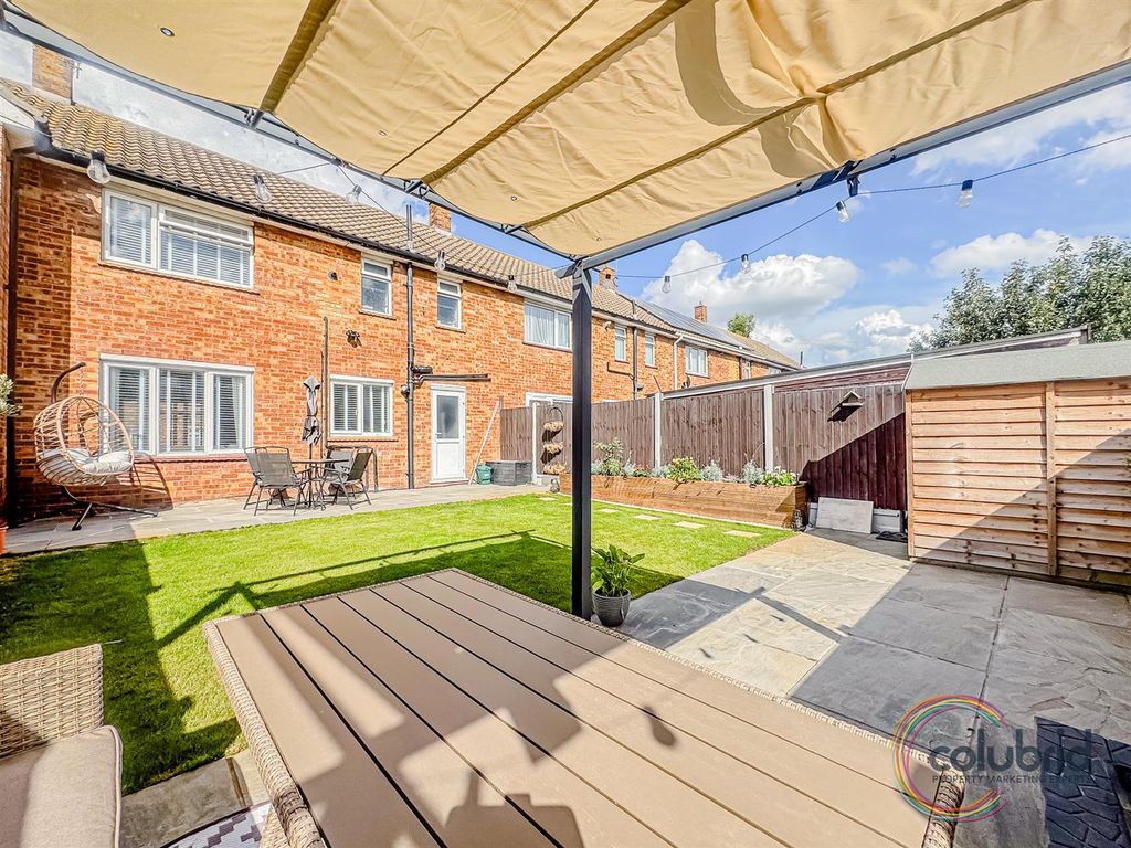 Property photo 2 of 34
