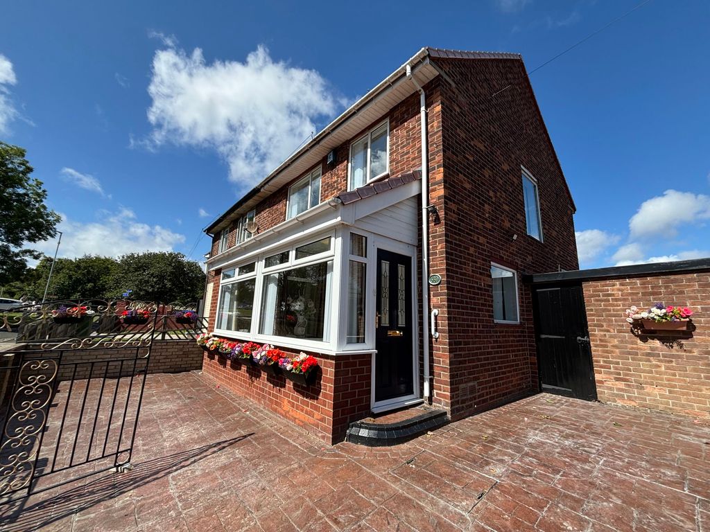 Property photo 1 of 30