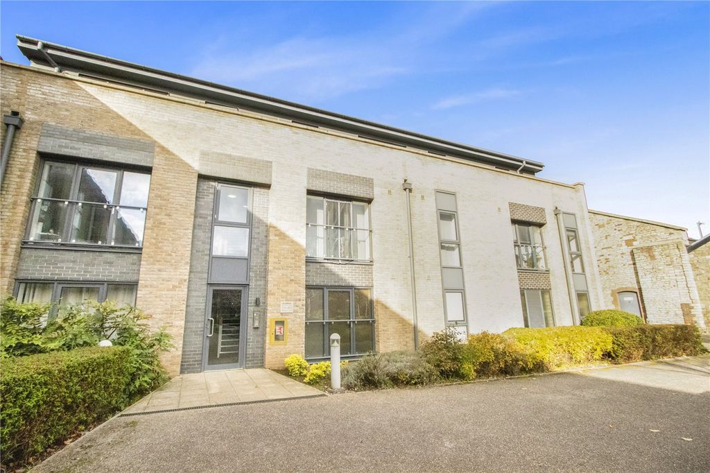 Property photo 1 of 9 Picture No. 12