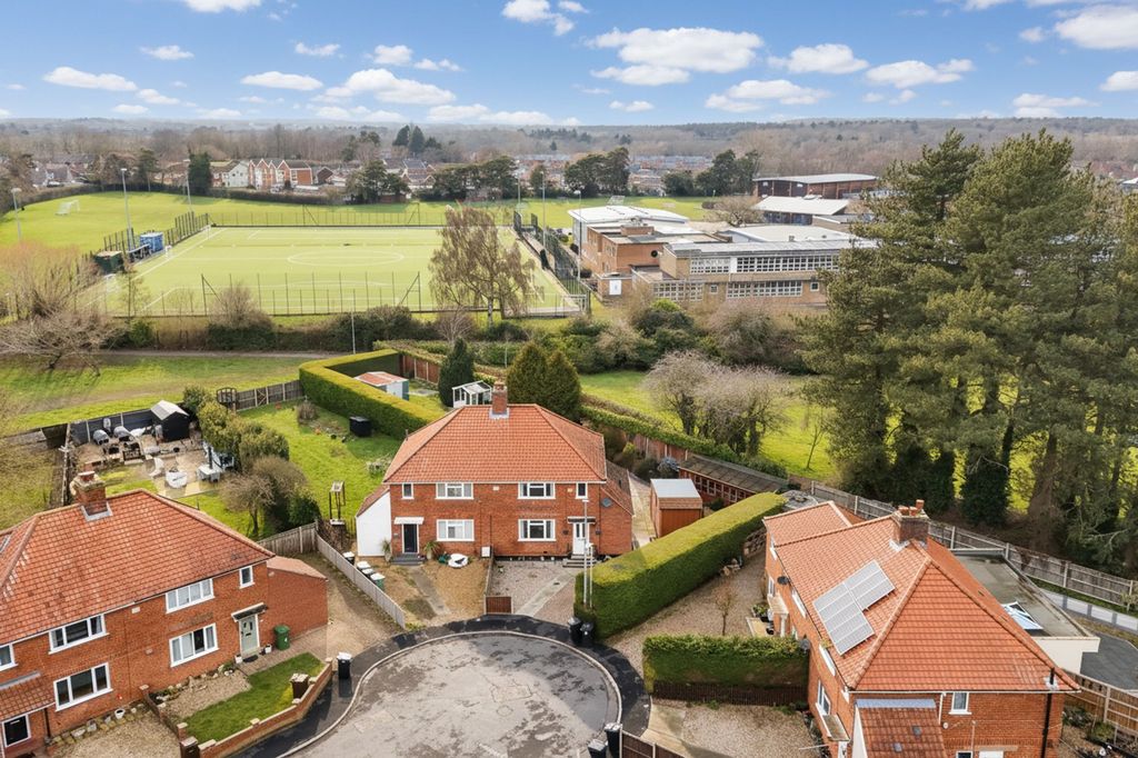 Property photo 1 of 26