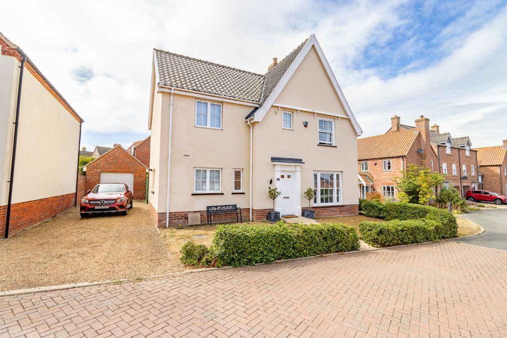Property photo 1 of 32 5415810