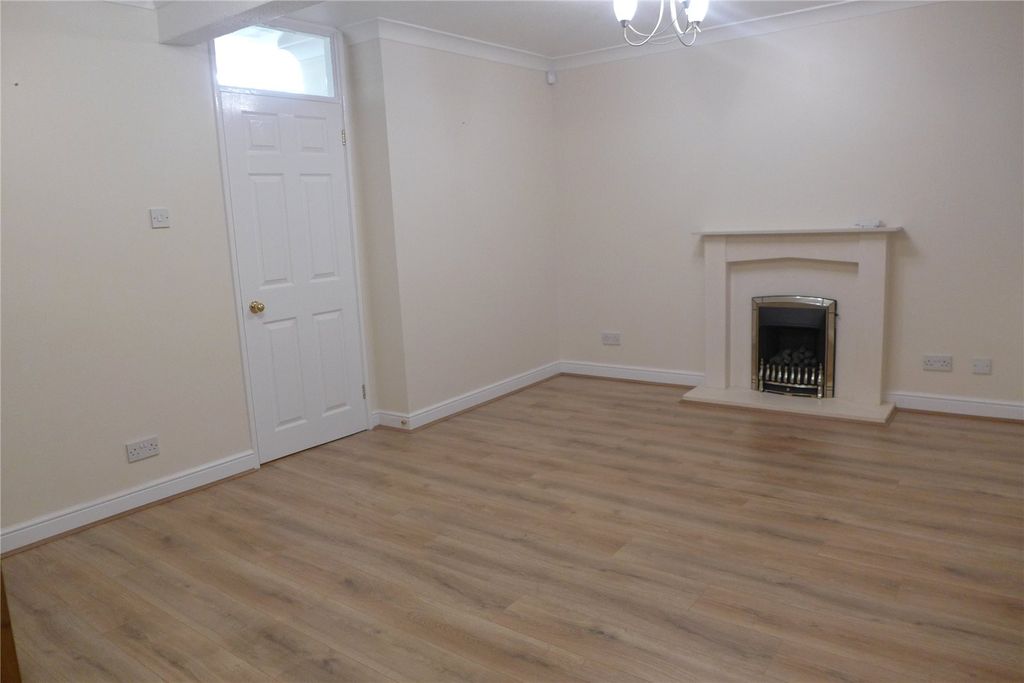 Property photo 3 of 8 Picture No. 07