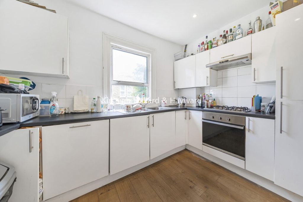 Property photo 2 of 10 B50E2E9A-A882-455c-A