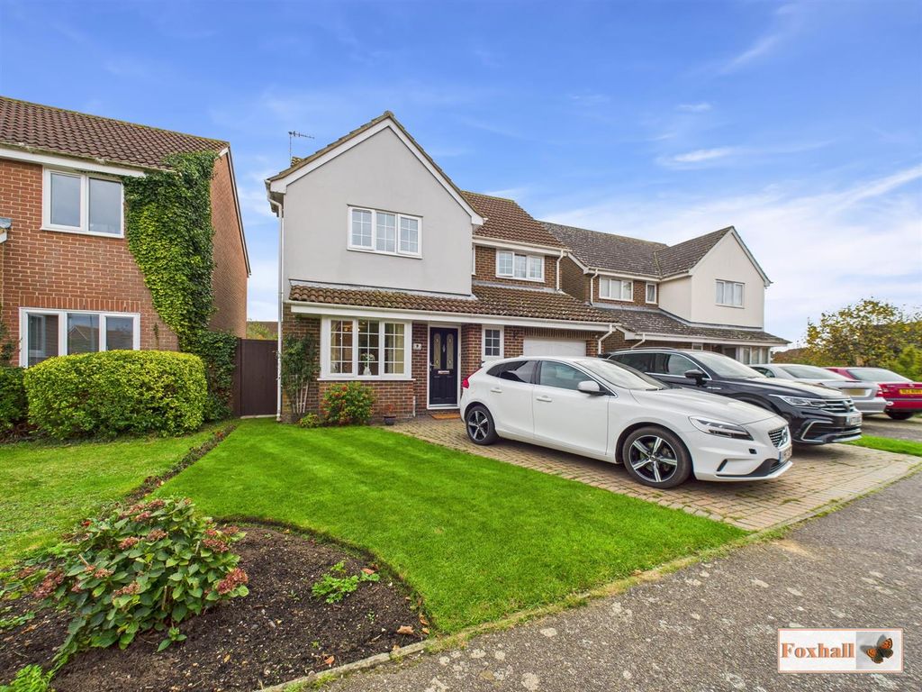 Property photo 1 of 22 Front Garden