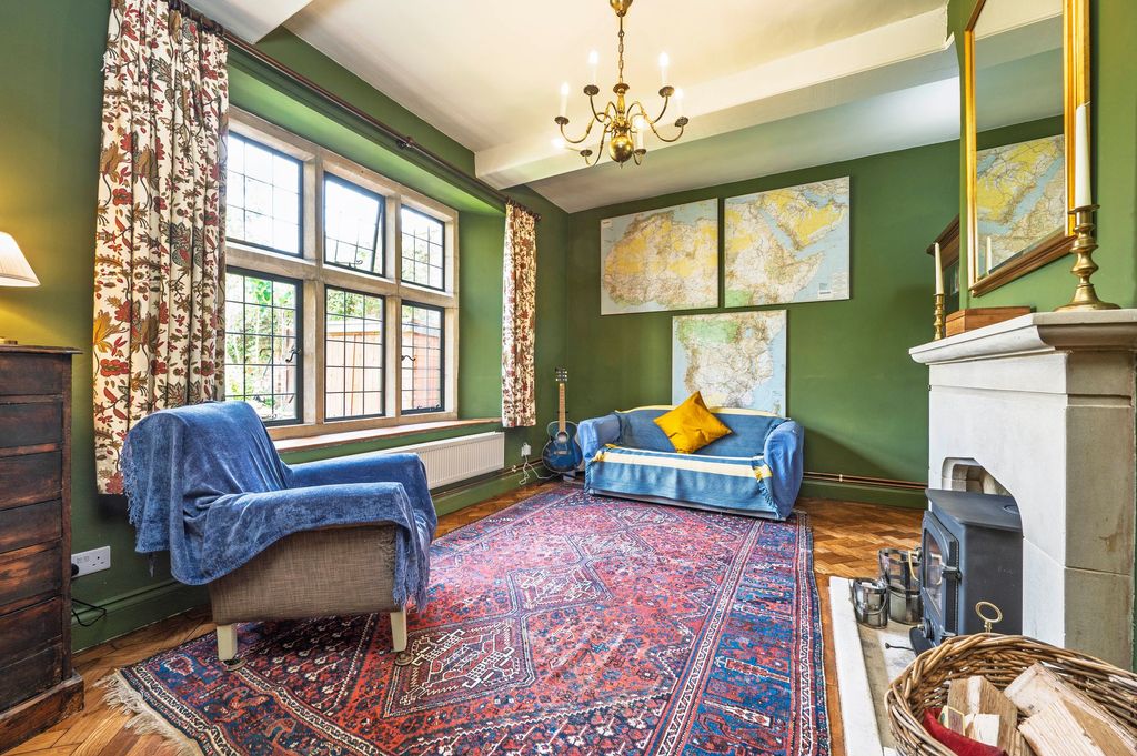 Property photo 2 of 49 Snug