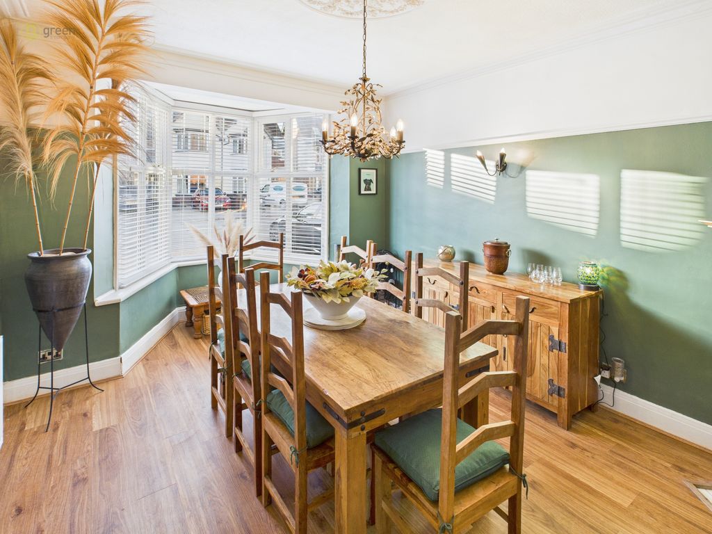 Property photo 2 of 46