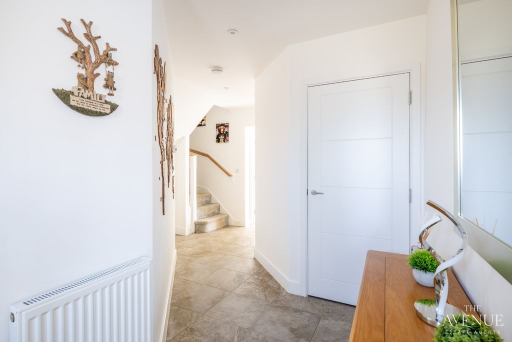 Property photo 3 of 42 52381611
