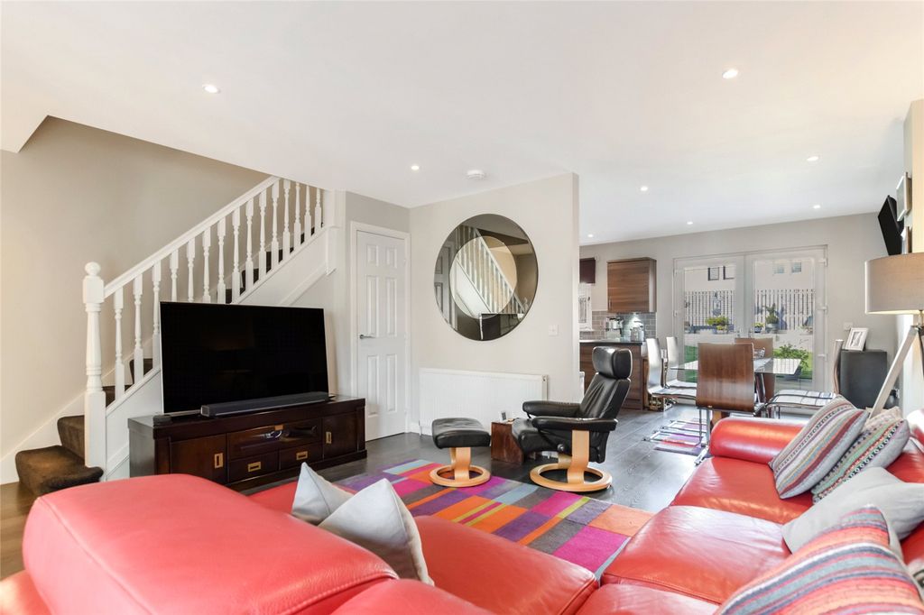 Property photo 2 of 21 Picture No. 22