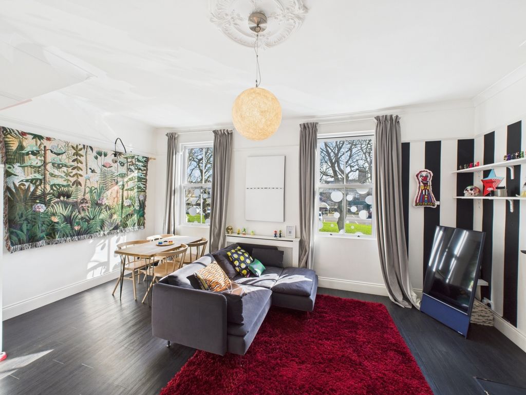 Property photo 1 of 21 Cam04961G0-Pr0033-Still012