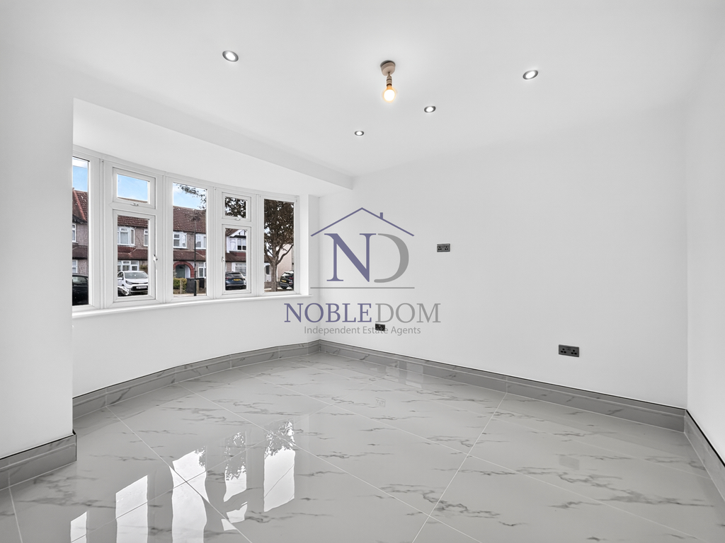 Property photo 2 of 17 Gallery