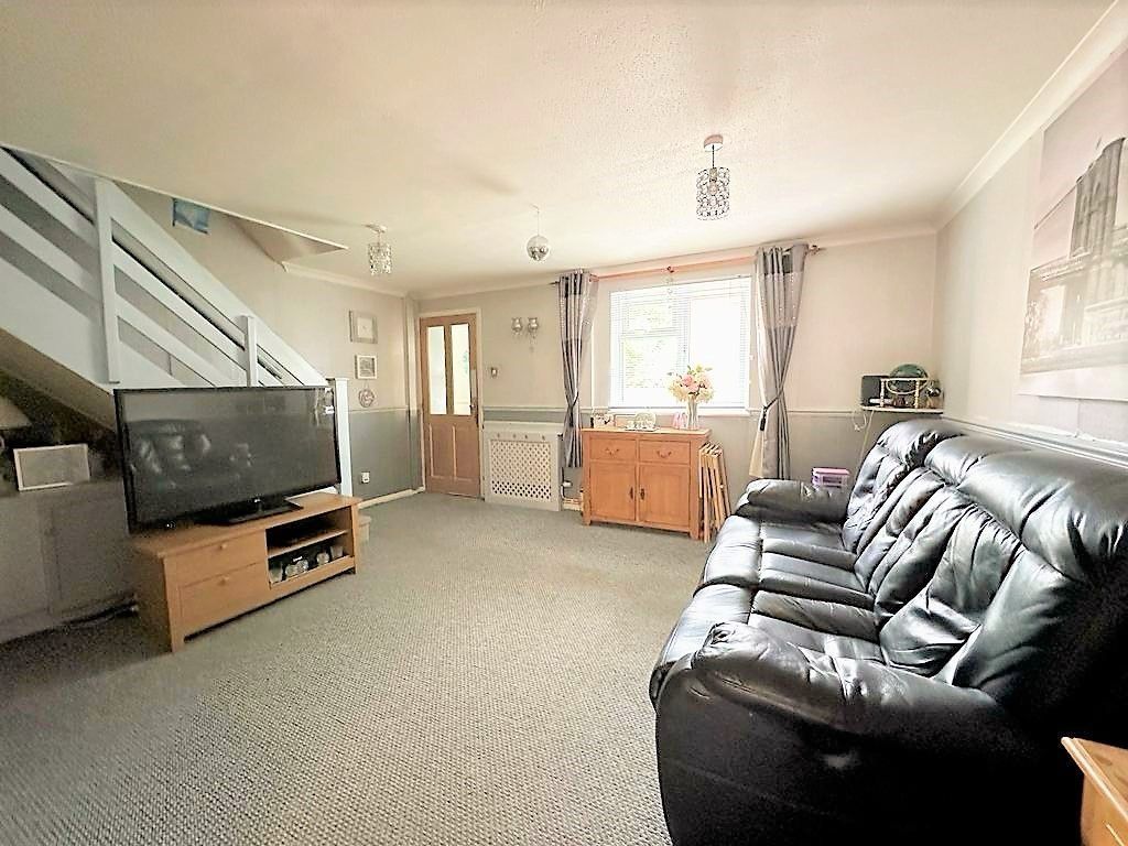 Property photo 3 of 12 2428825