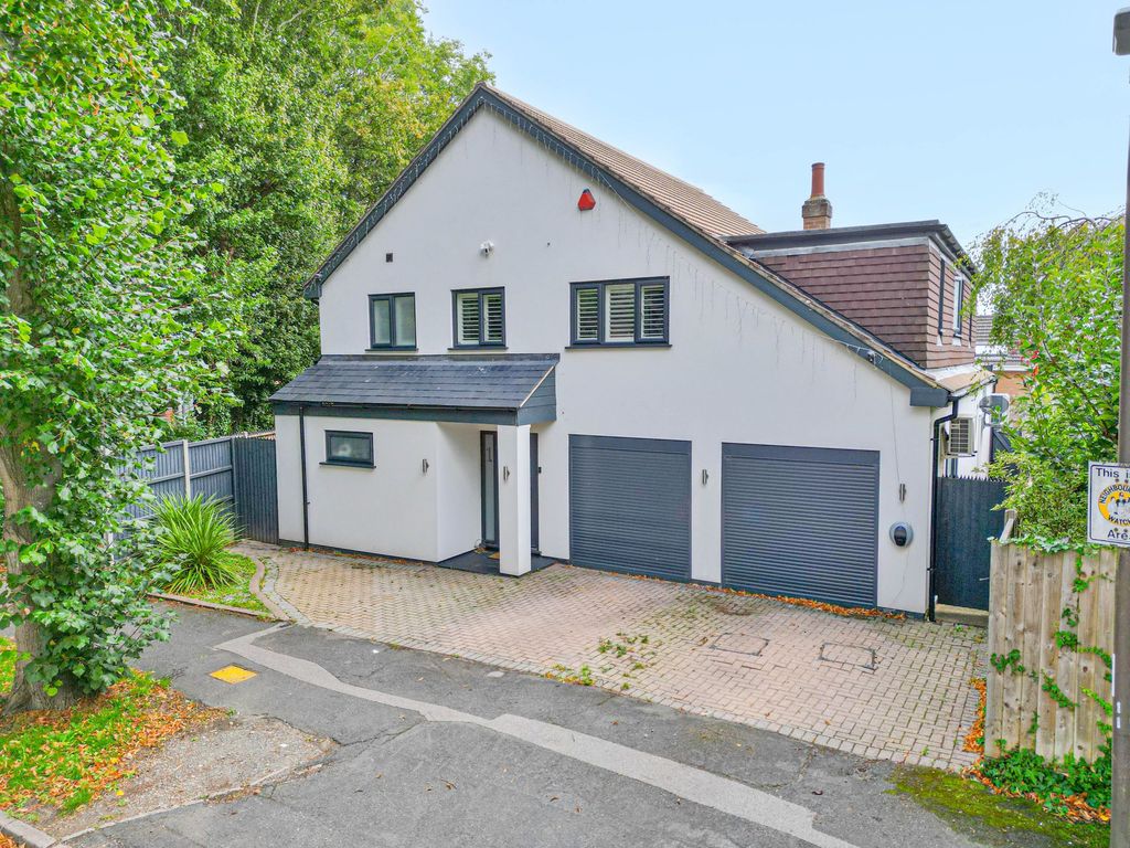 Property photo 1 of 42