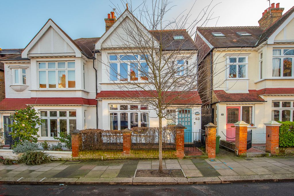 Property photo 1 of 12 Exterior