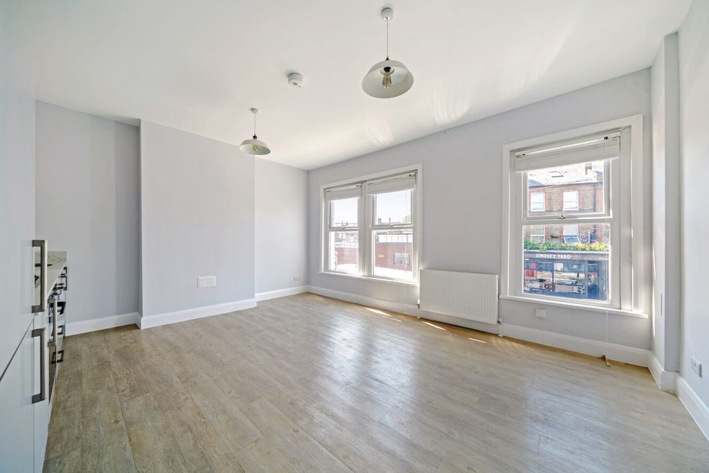 Property photo 1 of 15 1468056-1-6A1706A...