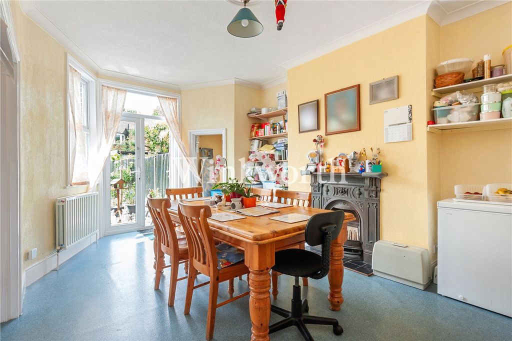 Property photo 3 of 13 Picture No. 20