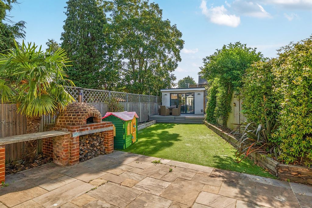 Property photo 1 of 16