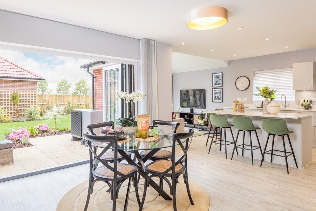 Property photo 2 of 15 Bliss Willows, Chipping Norton