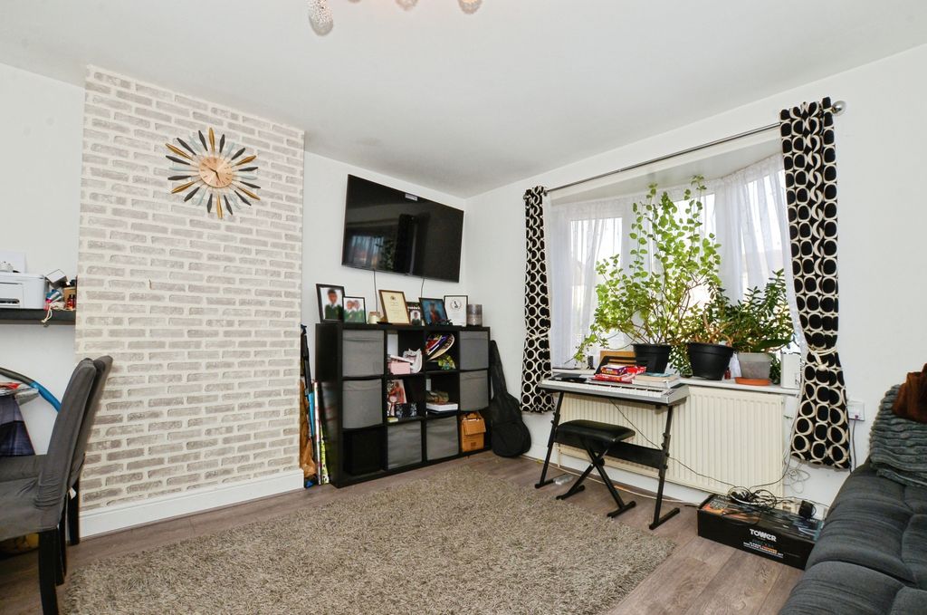 Property photo 2 of 12 Dsc_8553