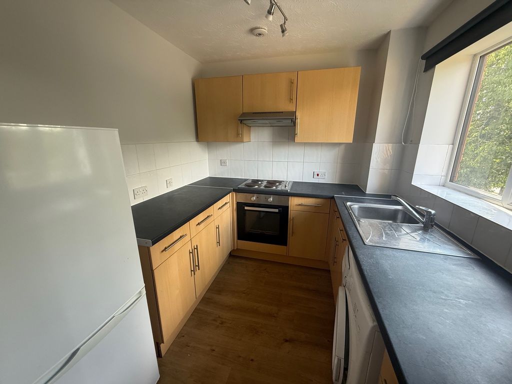 Property photo 2 of 6