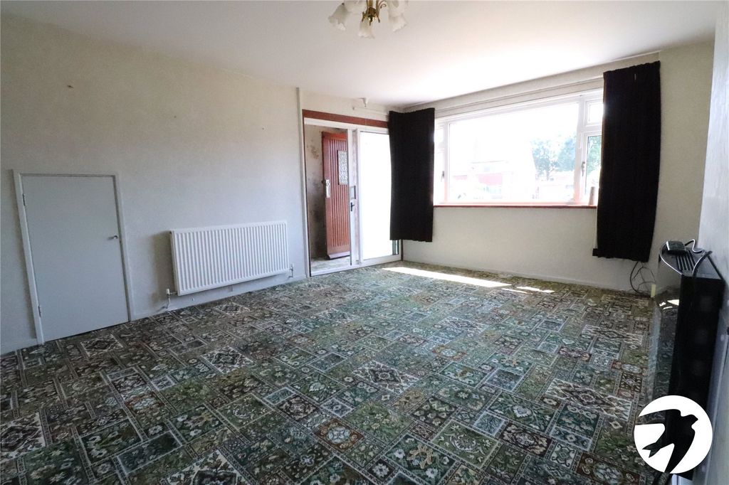 Property photo 2 of 16 Picture No. 17