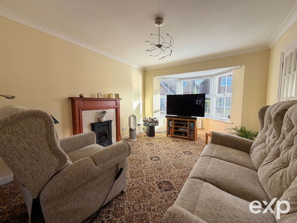 Property photo 2 of 18