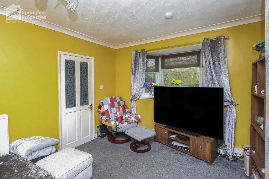 Property photo 3 of 16 Image 2