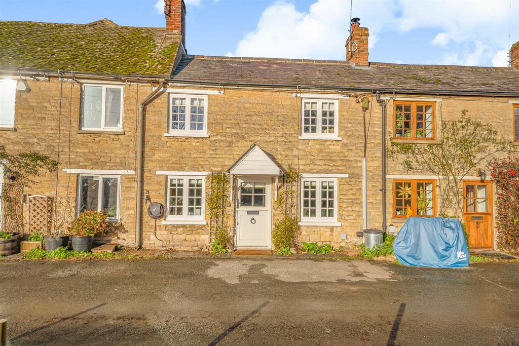 Property photo 1 of 13 4 Canal Road-3.Jpg