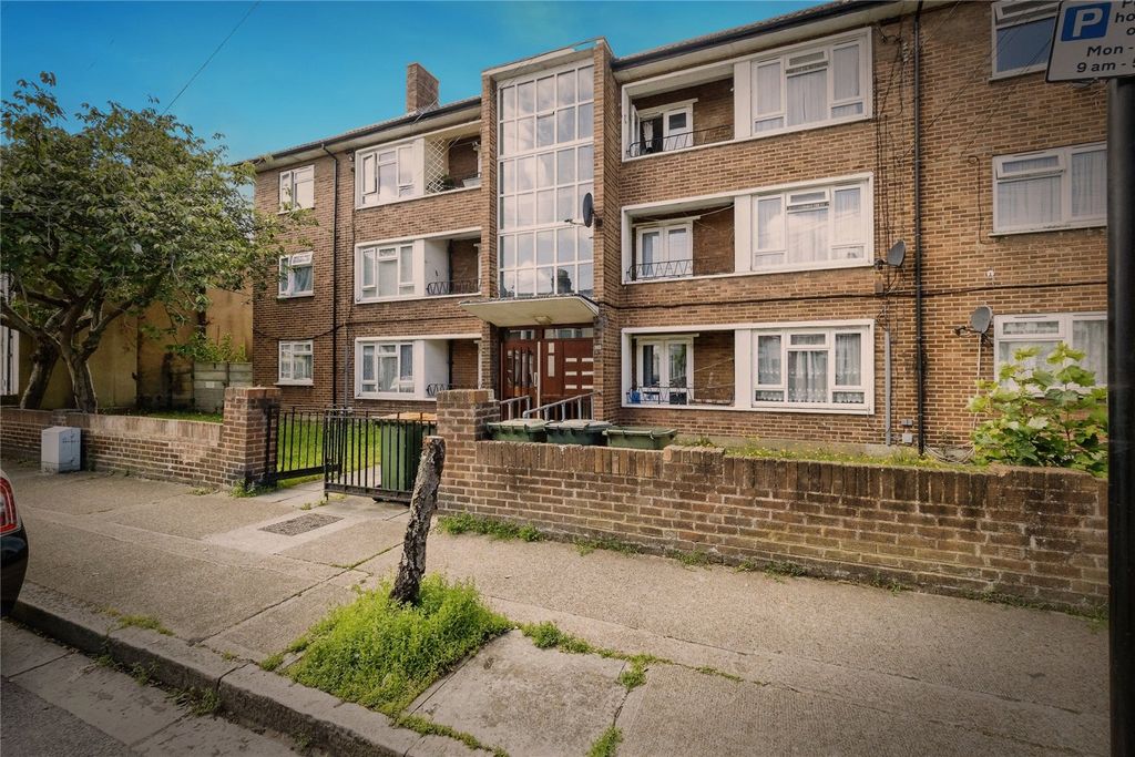 Property photo 1 of 16 Picture No. 24