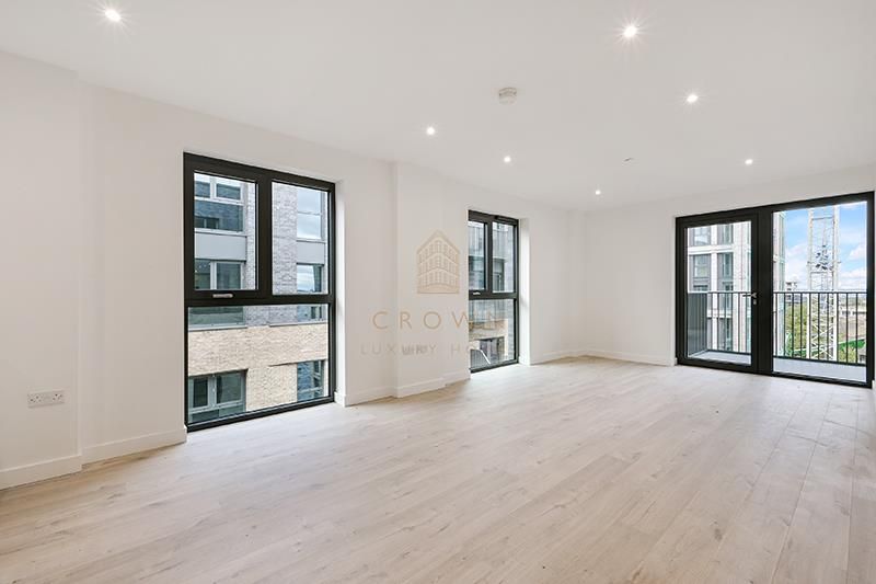 Property photo 3 of 13 Hawker House, 59 (5).Jpg