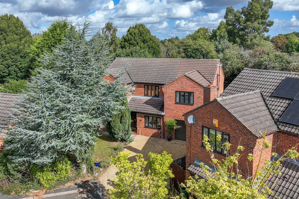 Property photo 1 of 39