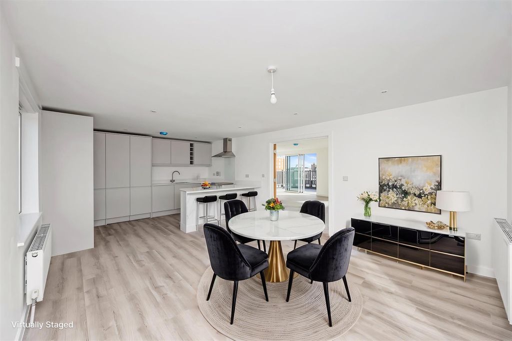 Additional image 5 of 2 bed flat to rentMontague Street, Worthing BN11