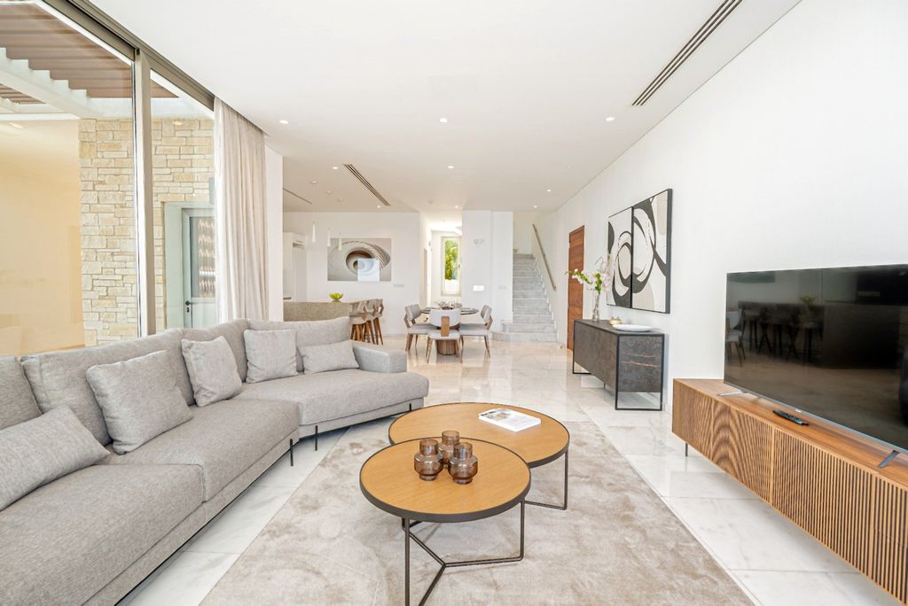 Property photo 3 of 30