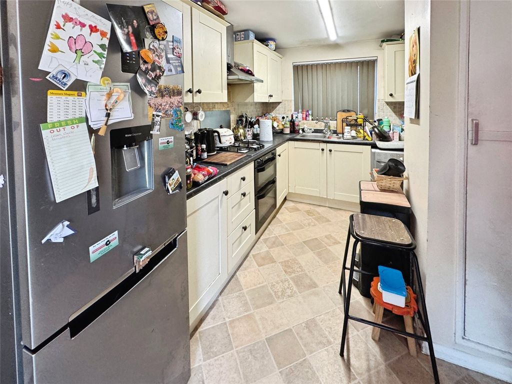 Property photo 2 of 13 Picture No. 18