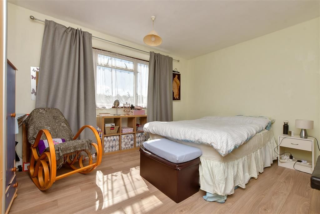Property photo 3 of 9 Bedroom 1