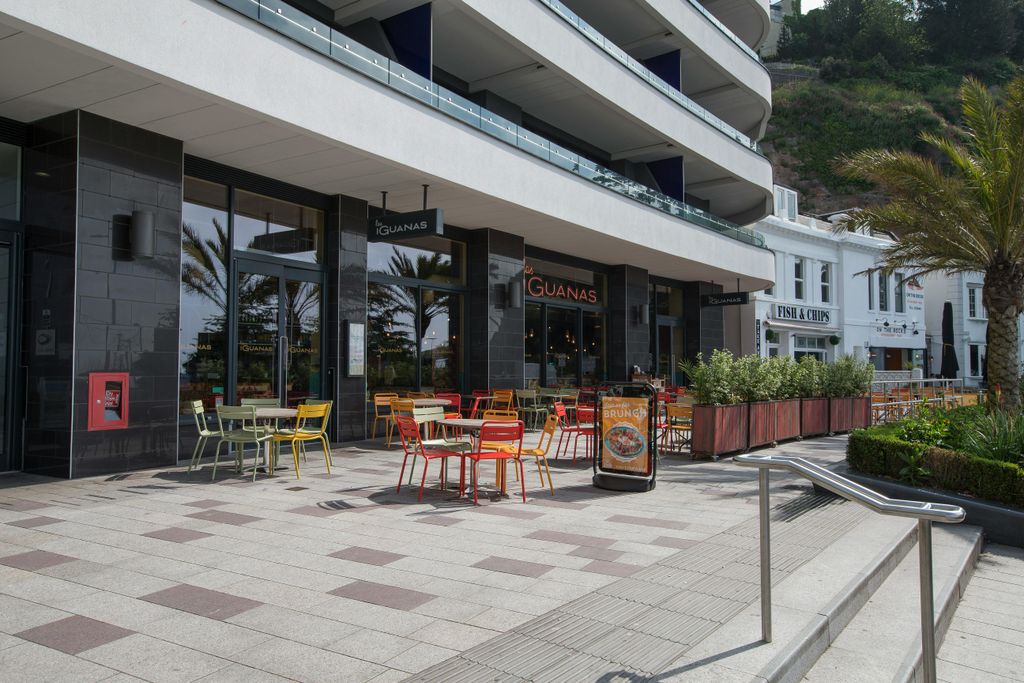 Property photo 2 of 7 R00-103-Torquay (30).Jpg