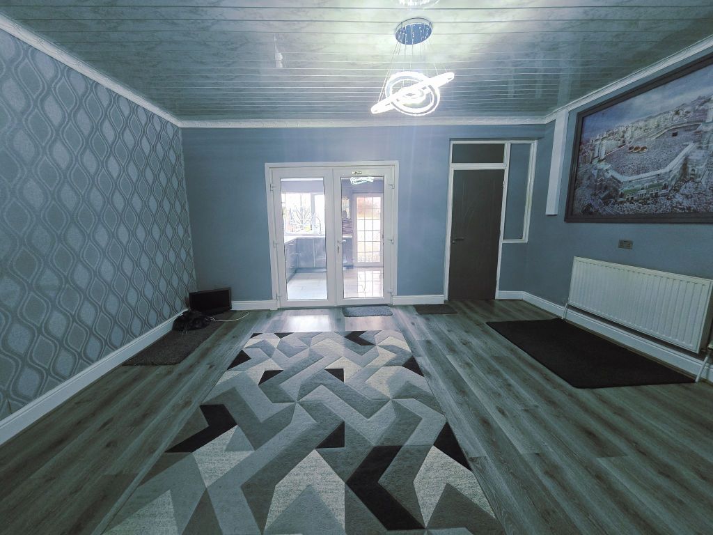 Property photo 3 of 17 Photograph 16