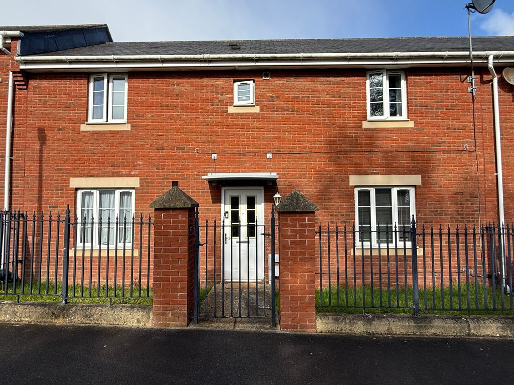 Property photo 1 of 17 Russell Wall