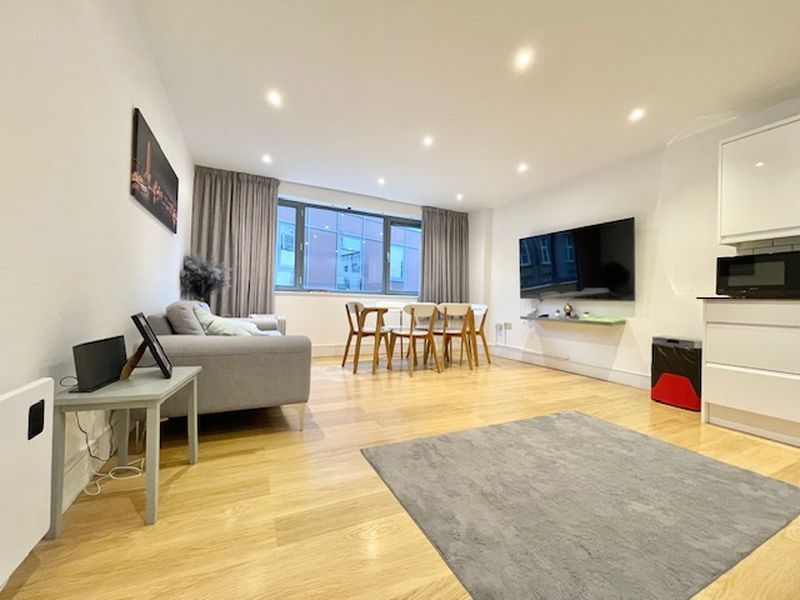 Property photo 1 of 7 Photo 8