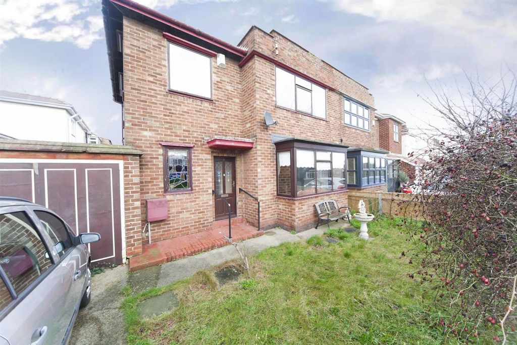 Property photo 1 of 27