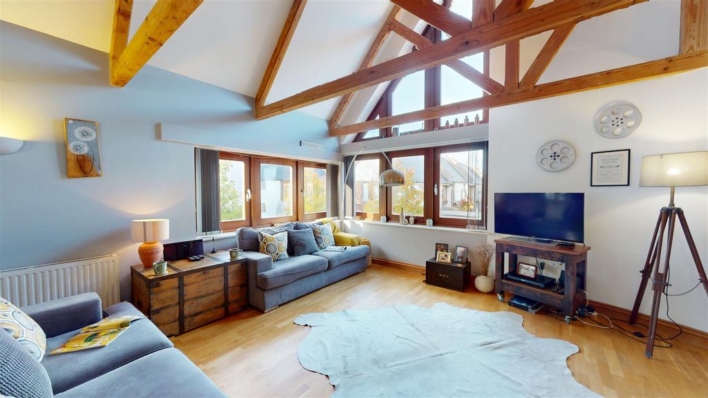 Property photo 1 of 23 12012025_113913.Jpg