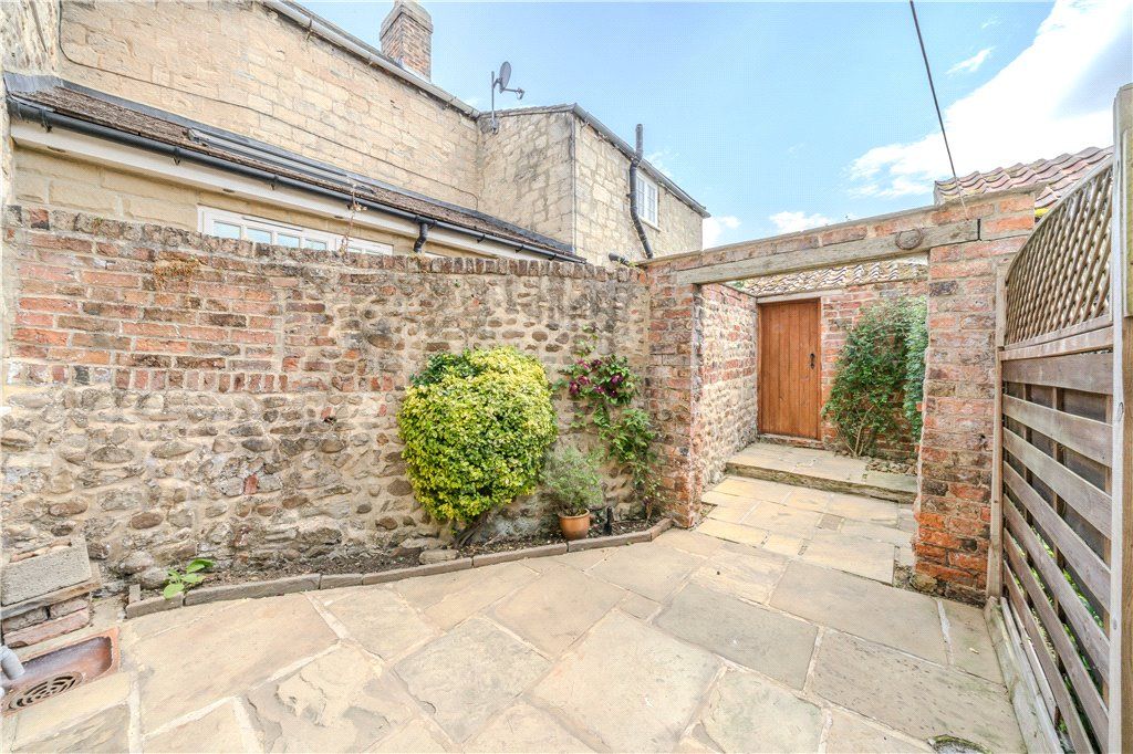 Property photo 2 of 10 Picture No. 11