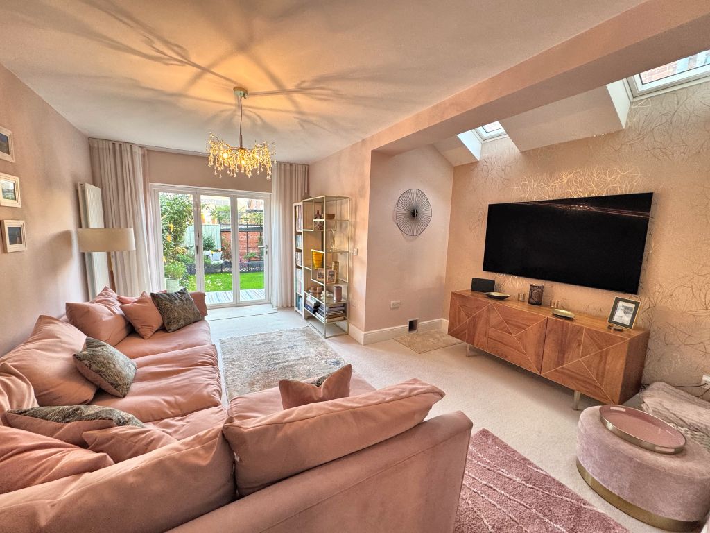 Property photo 2 of 13