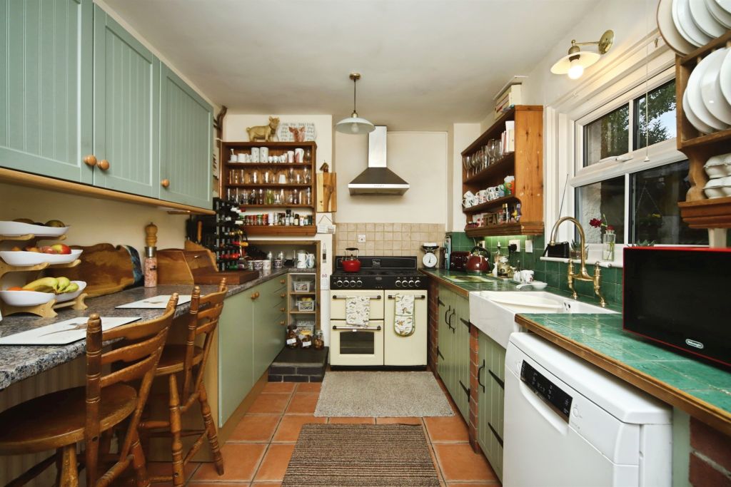 Property photo 2 of 17