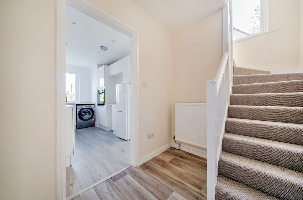 Property photo 3 of 30 1414500-13-69B970...