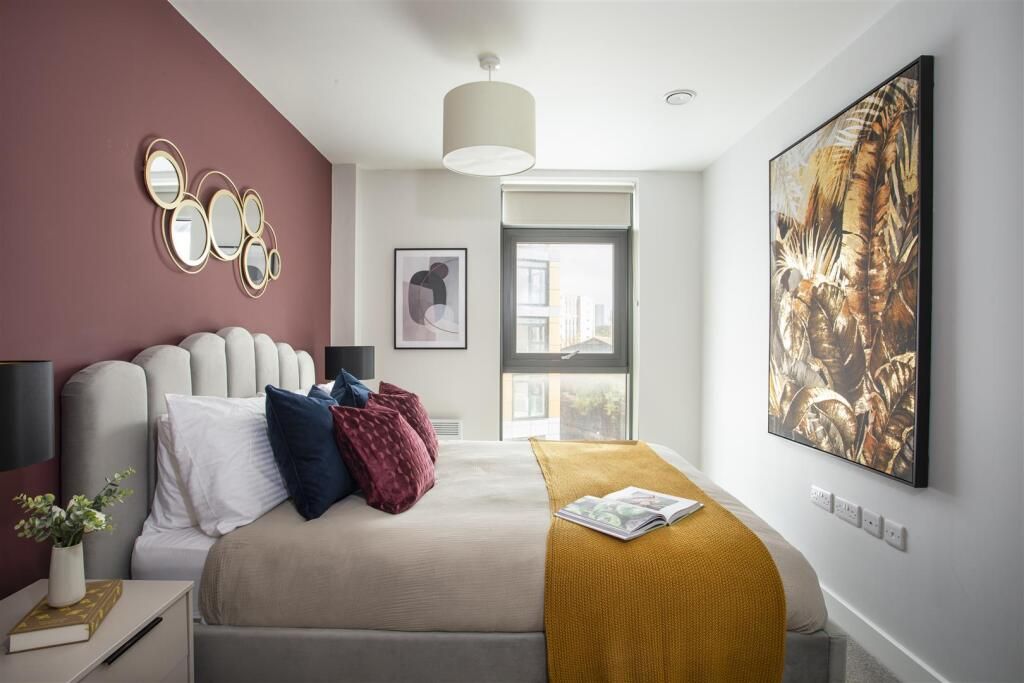 Property photo 1 of 3